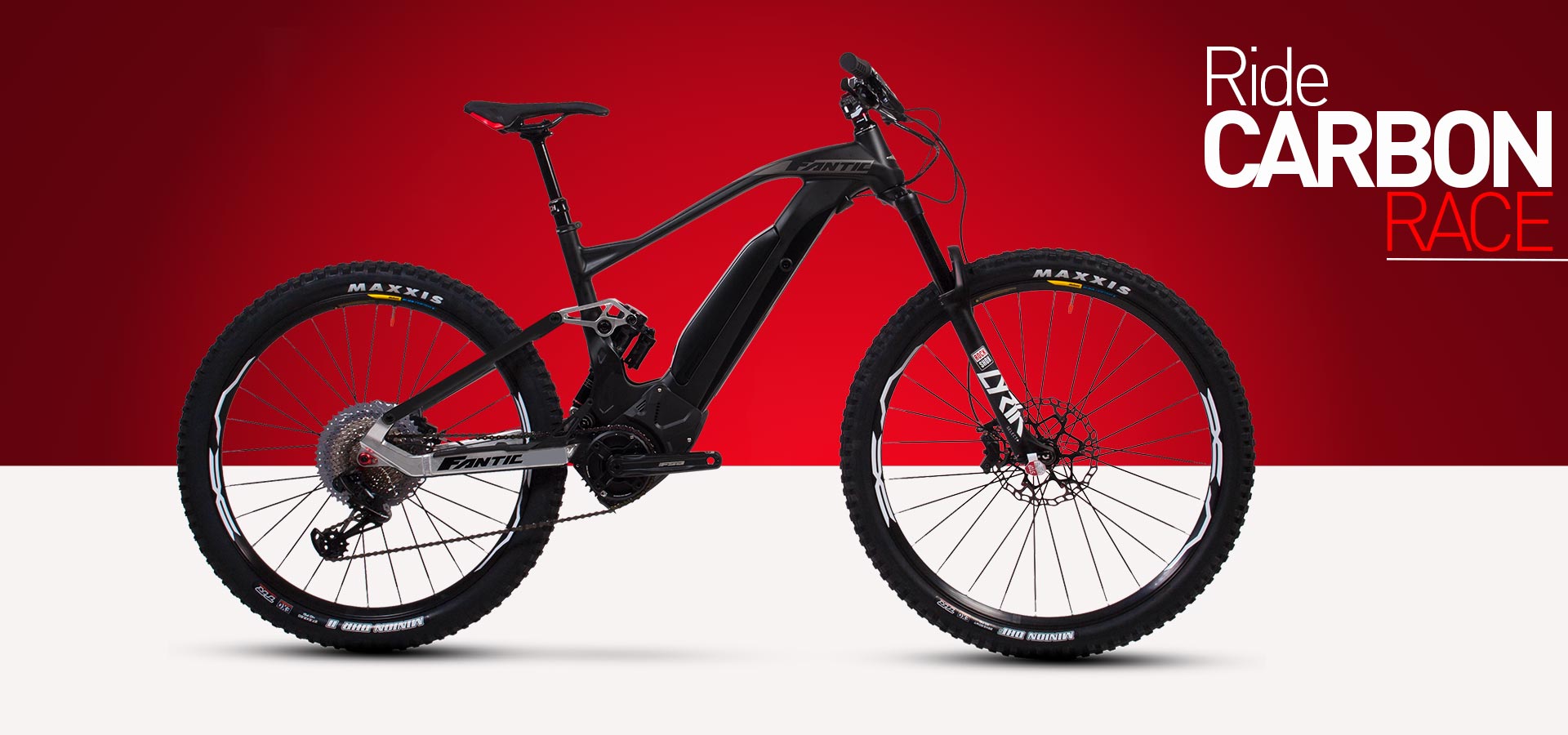 XF1_carbon_race1